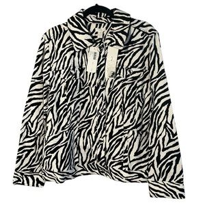 🆕 NWT Chico's  
Zebra Zest Zyna Textured Jacket
Chico’s Size 3 (16/18) XL